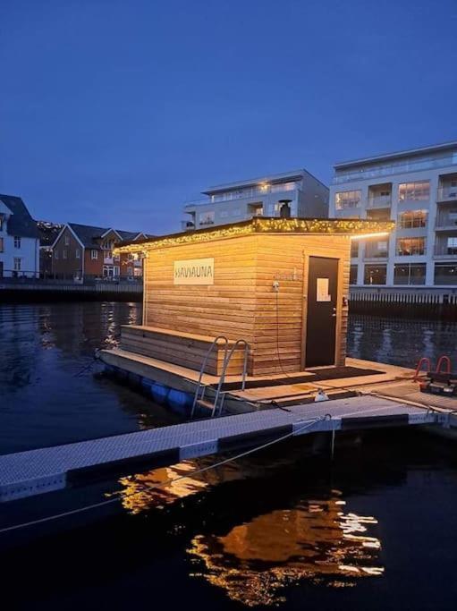 Вілла Charming House In Ulsteinvik With Free Parking Екстер'єр фото